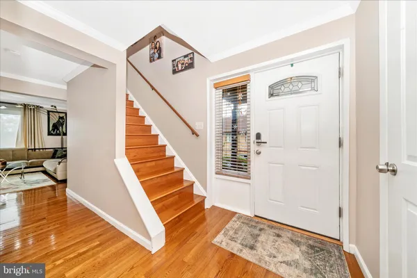 $385,000 | 5880 Critter Court, Unit 906, Elkridge, MD 21075