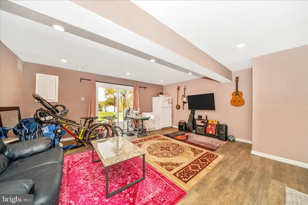 $385,000 | 5880 Critter Court, Unit 906, Elkridge, MD 21075