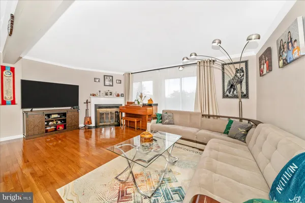 $385,000 | 5880 Critter Court, Unit 906, Elkridge, MD 21075