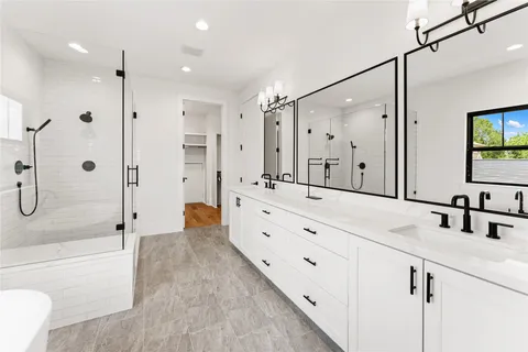 $699,900 | 517 East 4th Street, Houston, TX 77007