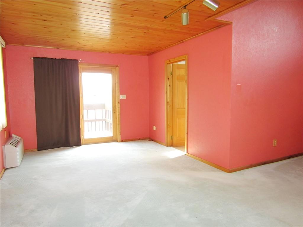 996 County Line Road Acme, PA 15610 - Photo 17 of 18