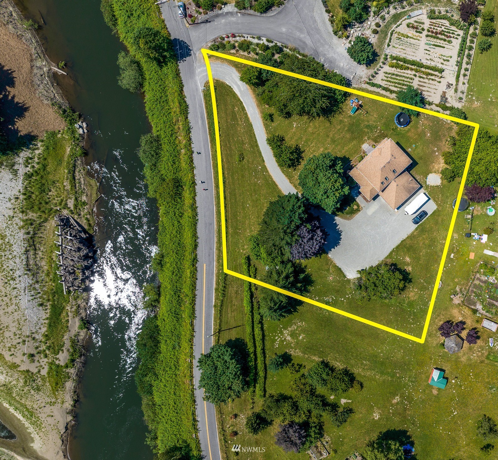 21847 Frager Road South Kent, WA 98032 - Photo 2 of 34 an aerial view of swimming pool