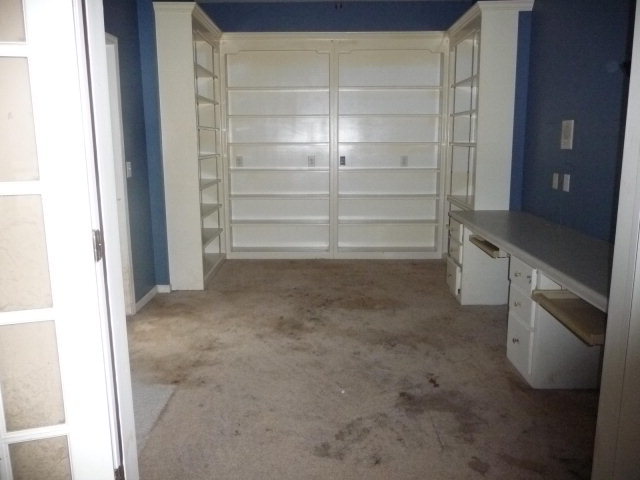 124 Rivoli Ridge Drive Macon, GA 31210 - Photo 15 of 17 a view of walk in closet with empty racks
