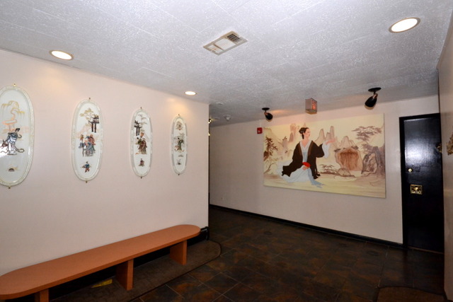 9720 South Pulaski Road, Unit 302 Oak Lawn, IL 60453 - Photo 2 of 20
