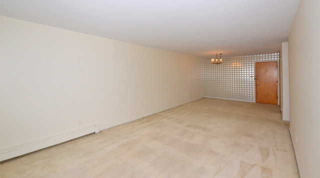 9720 South Pulaski Road, Unit 302 Oak Lawn, IL 60453 - Photo 5 of 20