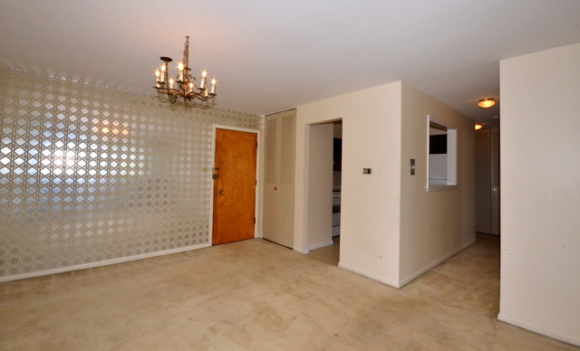 9720 South Pulaski Road, Unit 302 Oak Lawn, IL 60453 - Photo 6 of 20
