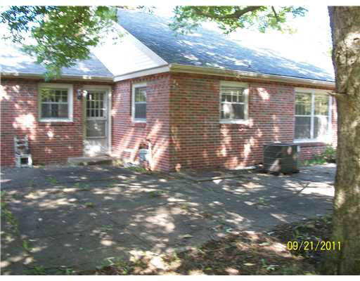 3559 Gordon Road Elkhart, IN 46516 - Photo 9 of 11 Gallery Image 9