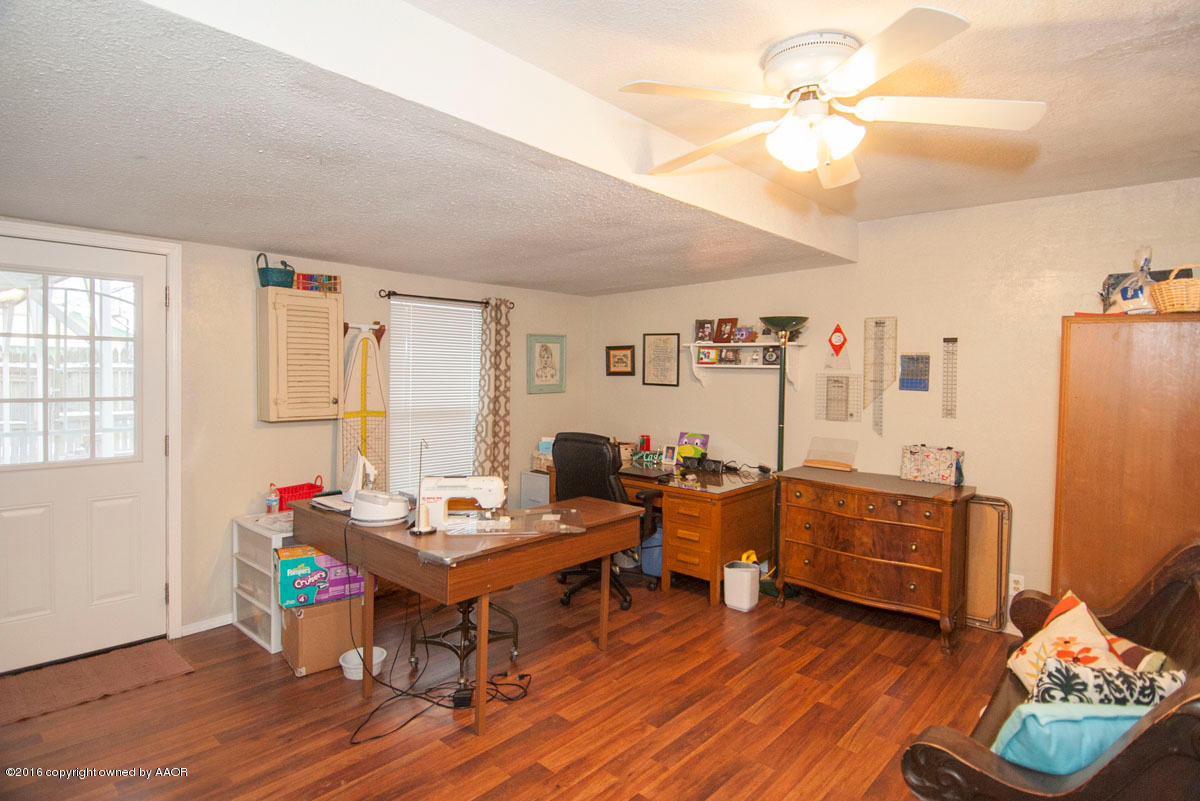 6007 Hanson Road Amarillo, TX 79106 - Photo 27 of 30 BONUS ROOM VIEW 1