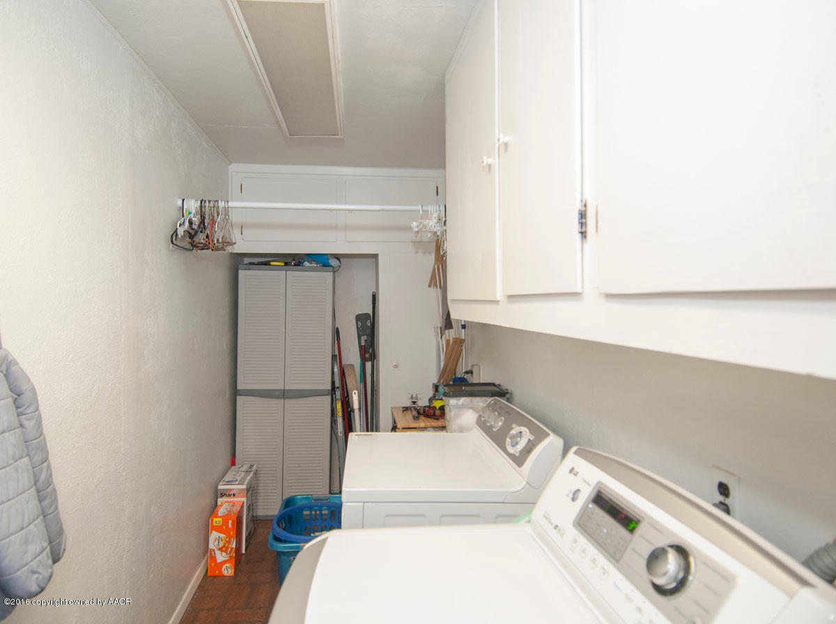 6007 Hanson Road Amarillo, TX 79106 - Photo 29 of 30 UTILITY VIEW 2
