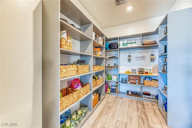 $1,099,900 | 5361 Brevin Court, Las Vegas, NV 89131