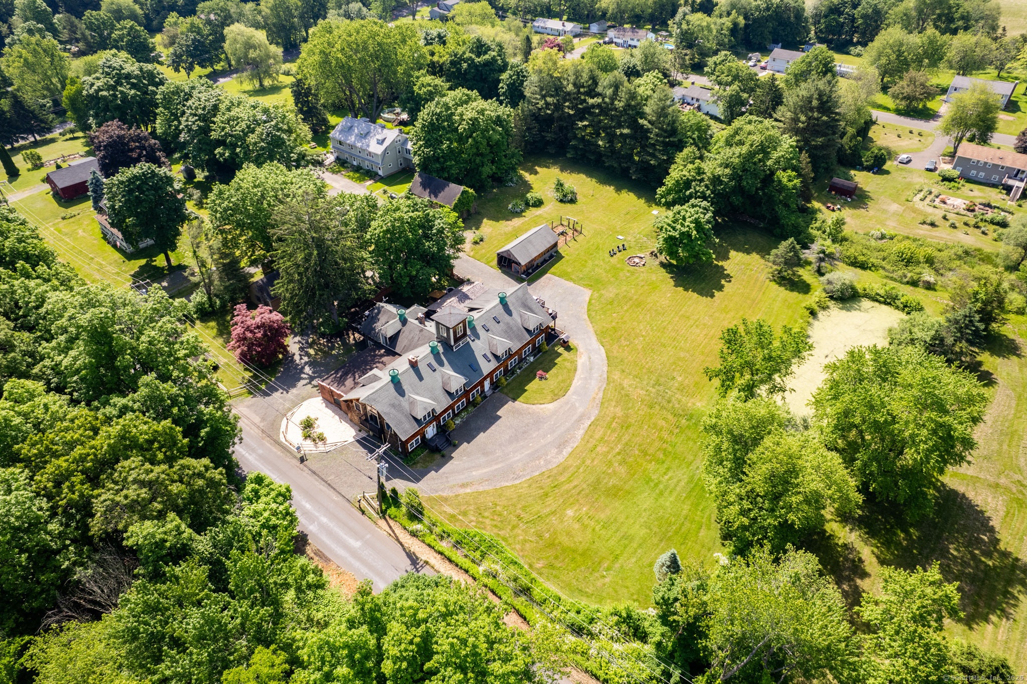 26 Old Wallingford Road Durham, CT 06422 - Photo 2 of 38