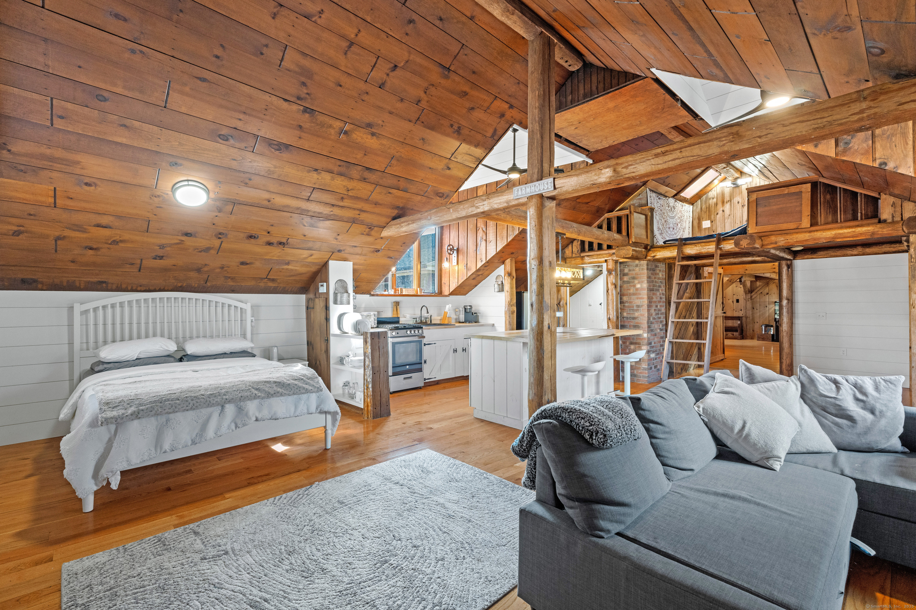 26 Old Wallingford Road Durham, CT 06422 - Photo 32 of 38