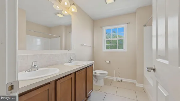 $525,000 | 14 Grassland Street, Stafford, VA 22554