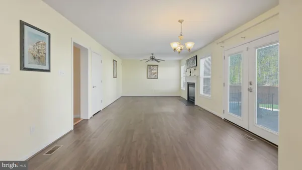 $525,000 | 14 Grassland Street, Stafford, VA 22554