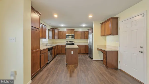 $525,000 | 14 Grassland Street, Stafford, VA 22554