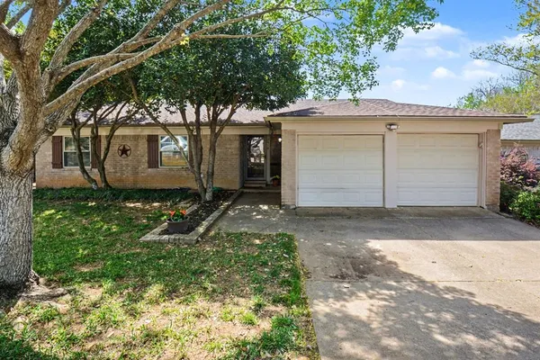 $420,000 | 5414 Sandusky Court, Arlington, TX 76017