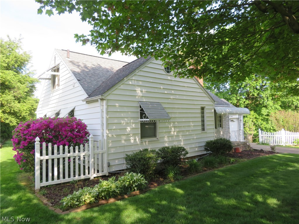 190 Oneida Avenue Northwest Canton, OH 44708 - Photo 5 of 35 Gallery Image 5