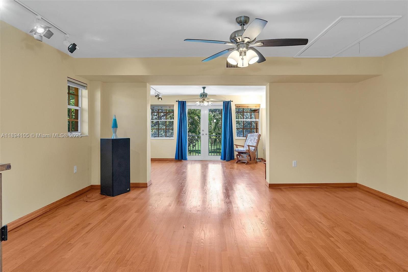 5309 Alton Road Miami Beach, FL 33140 - Photo 16 of 43