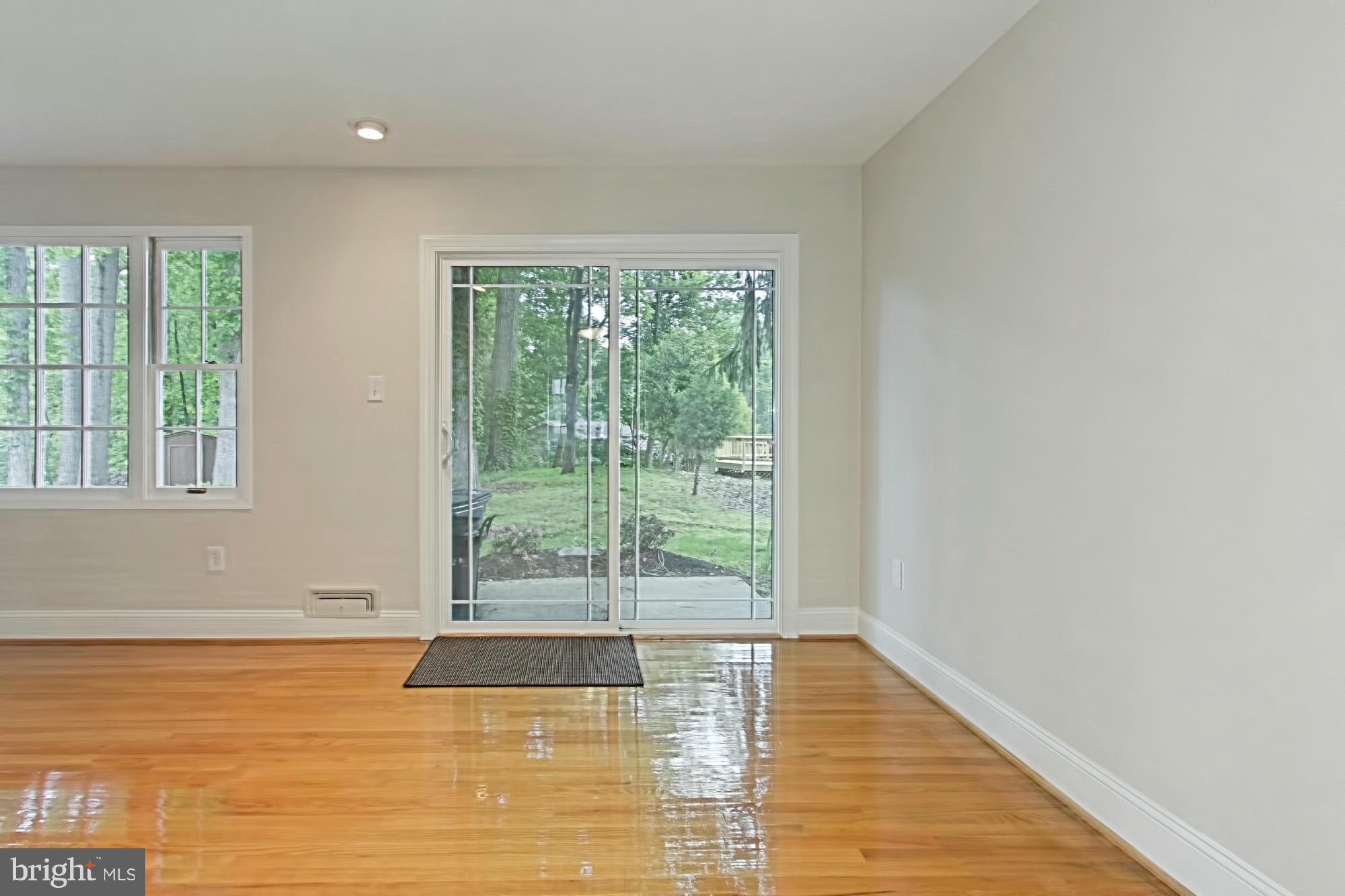 6207 Tyner Street Springfield, VA 22152 - Photo 9 of 30 Dining Room