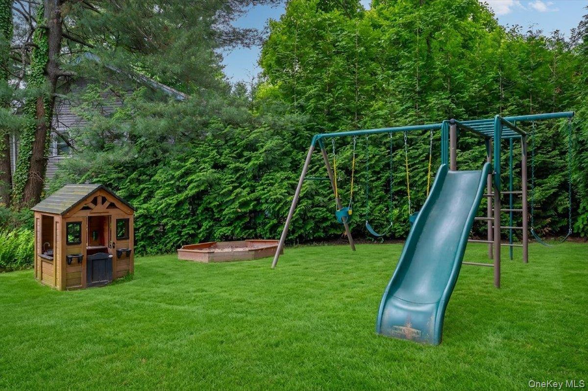 150 Kingsbury Road New Rochelle, NY 10804 - Photo 30 of 34