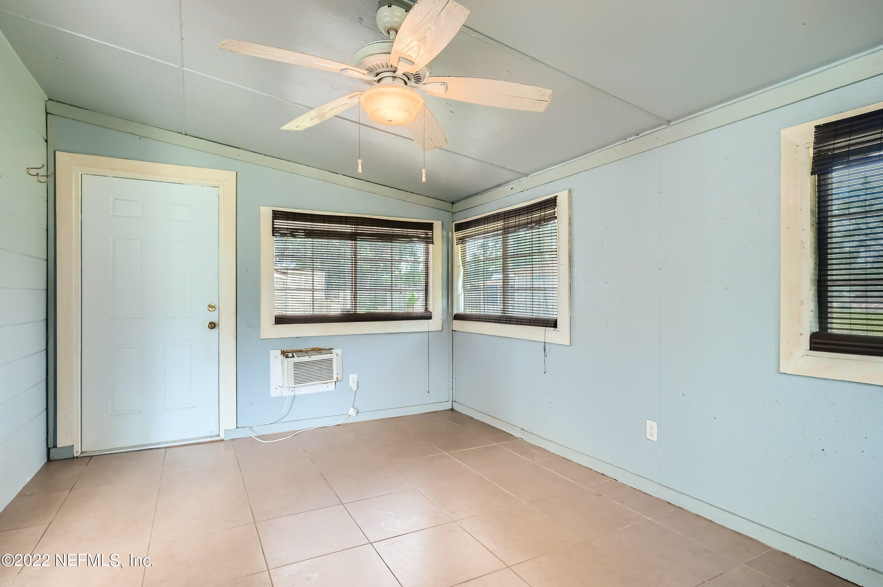 915 Memorial Park Road Jacksonville, FL 32221 - Photo 19 of 25 21 Porch