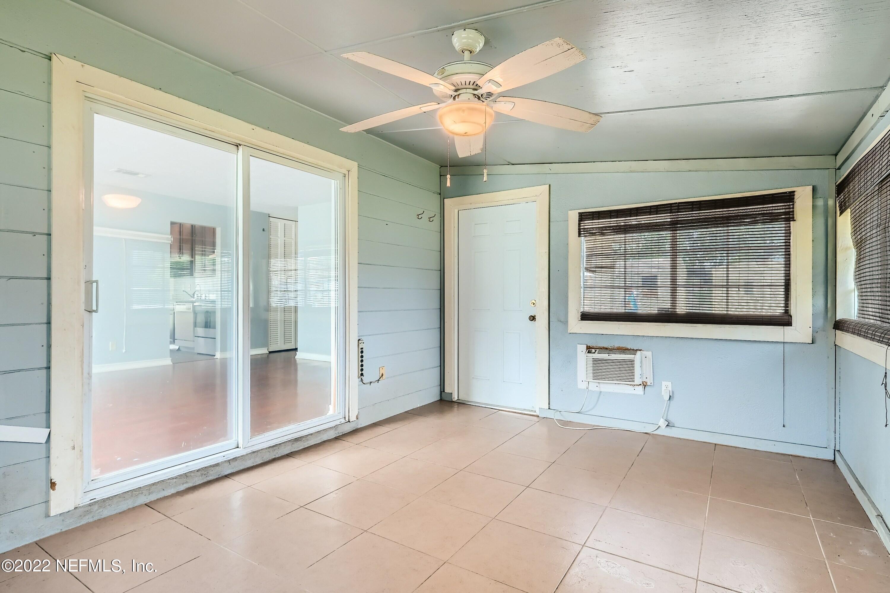 915 Memorial Park Road Jacksonville, FL 32221 - Photo 20 of 25 23 Porch
