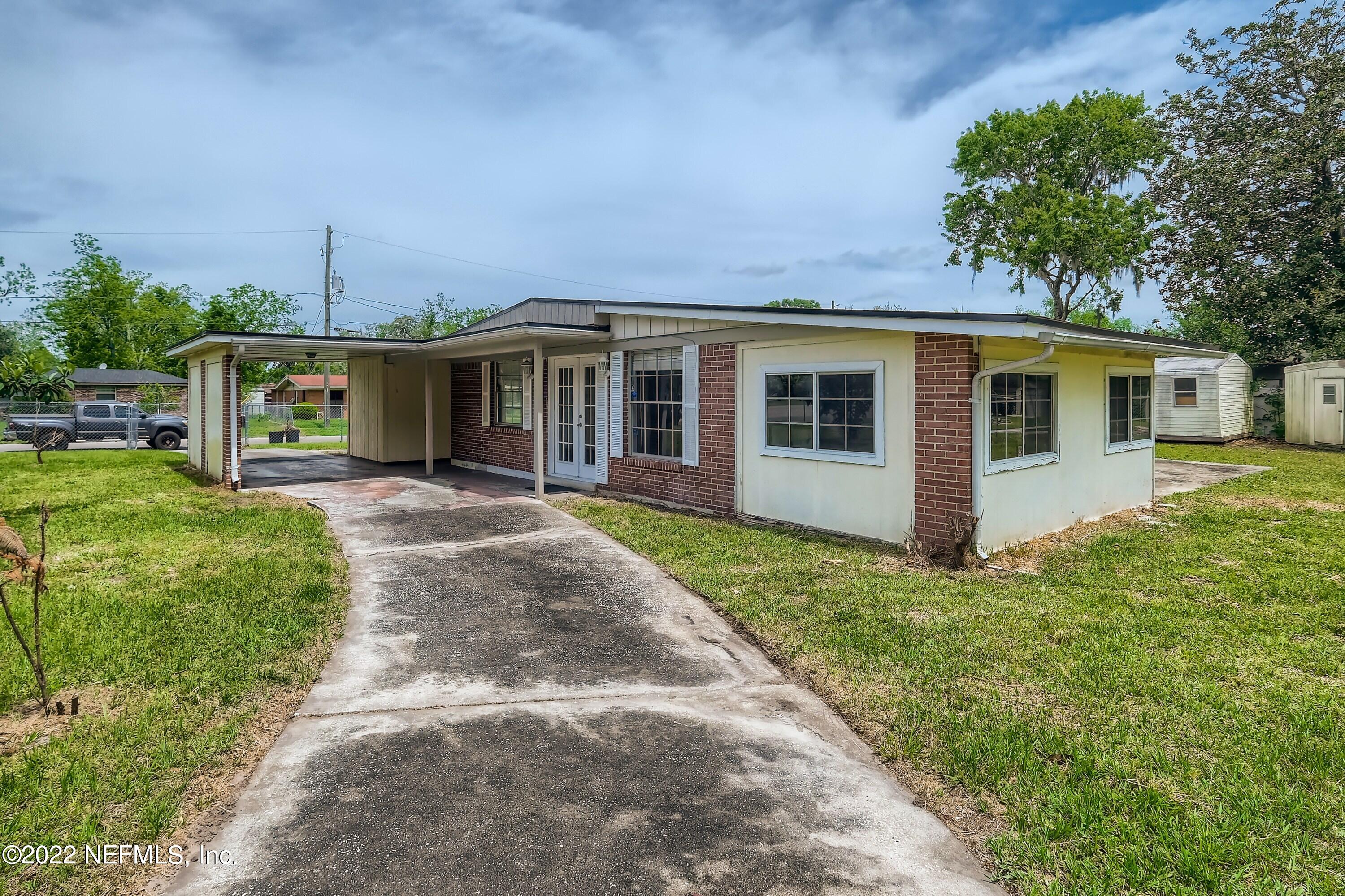 915 Memorial Park Road Jacksonville, FL 32221 - Photo 2 of 25 02 Exterior Front