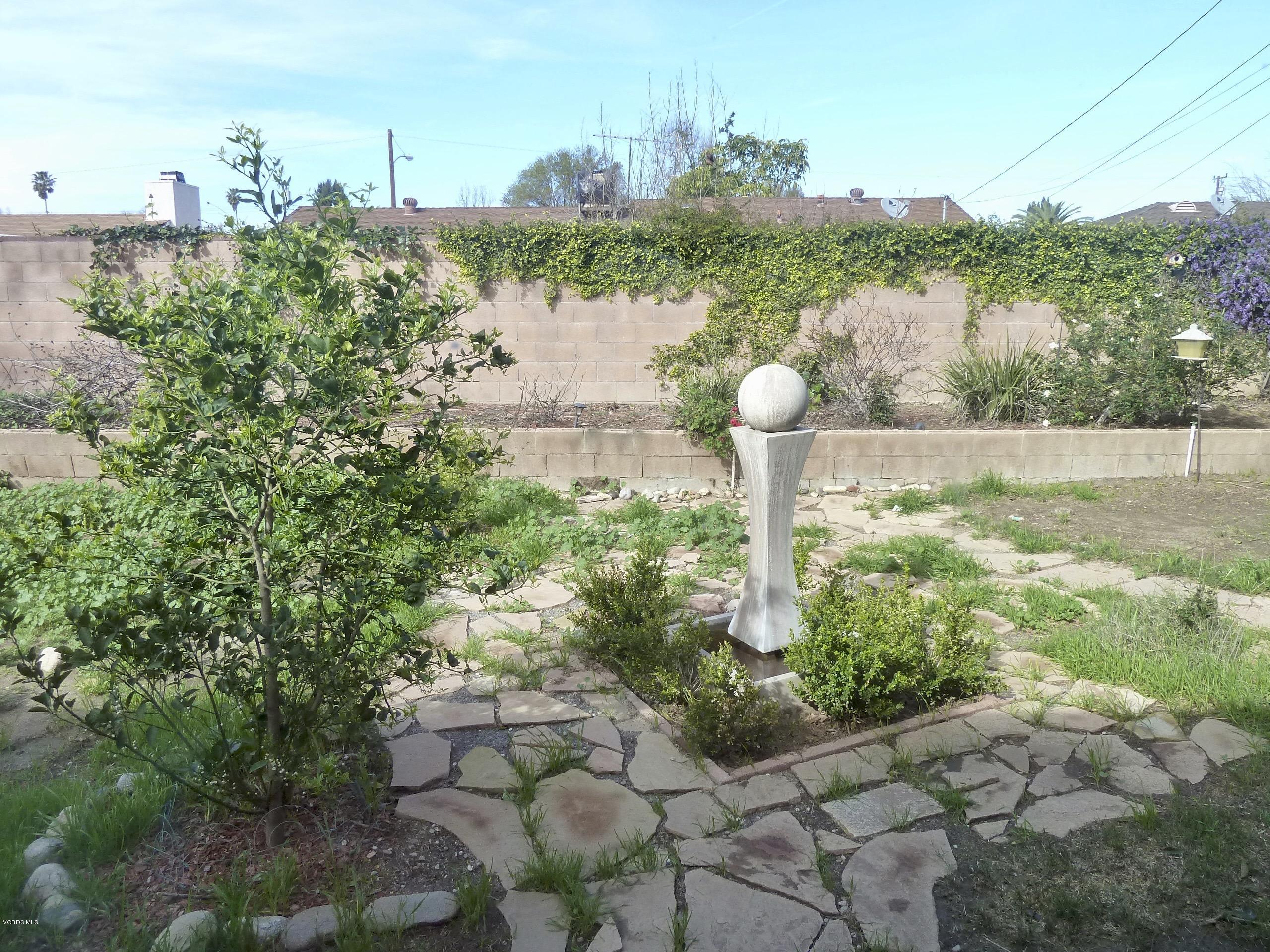 4221 Helene Street Simi Valley, CA 93063 - Photo 34 of 58 Great Backyard