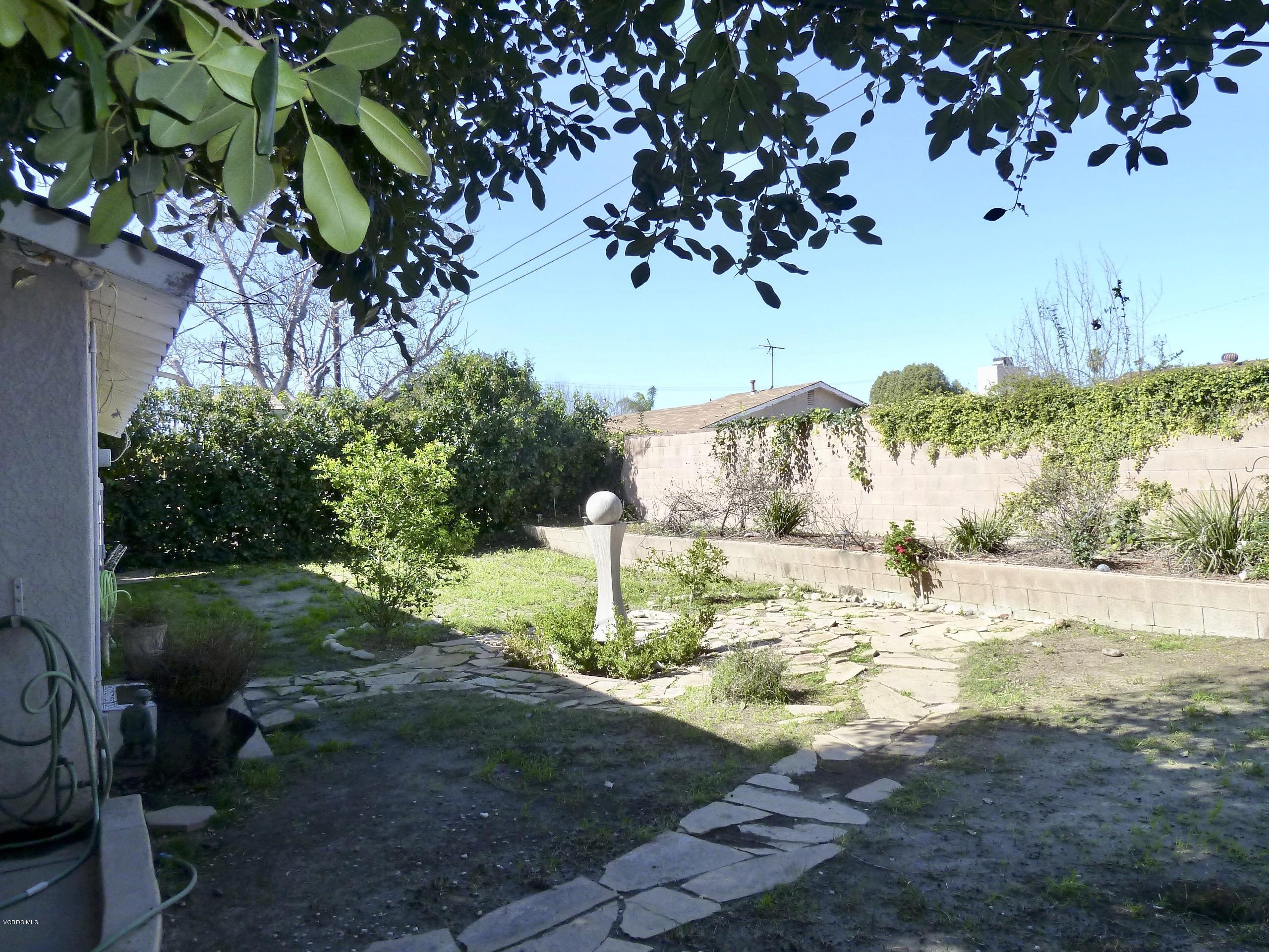 4221 Helene Street Simi Valley, CA 93063 - Photo 48 of 58 P1090792