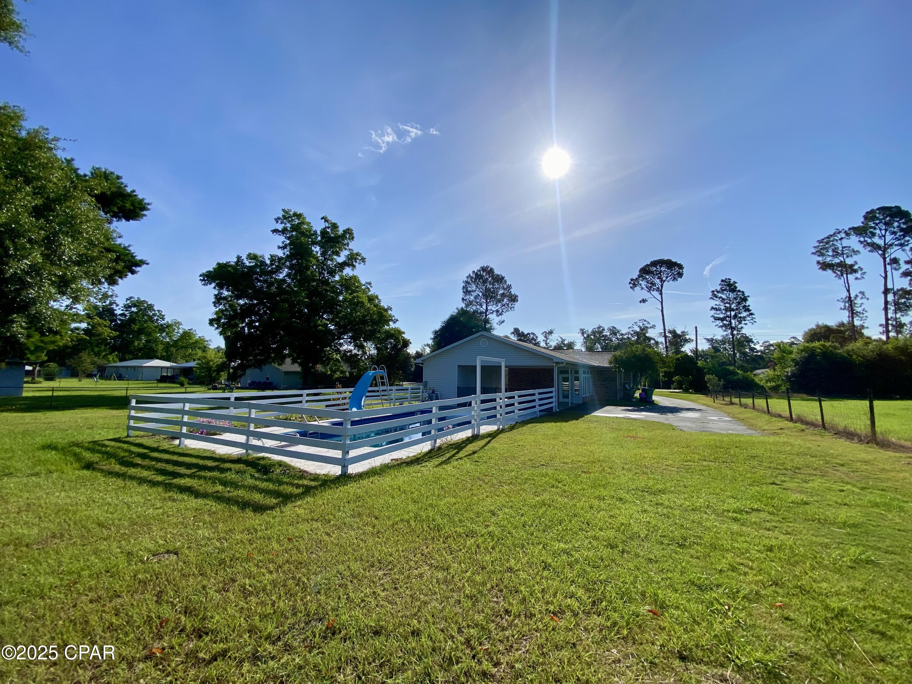 5251 10th Street Malone, FL 32445 - Photo 30 of 38