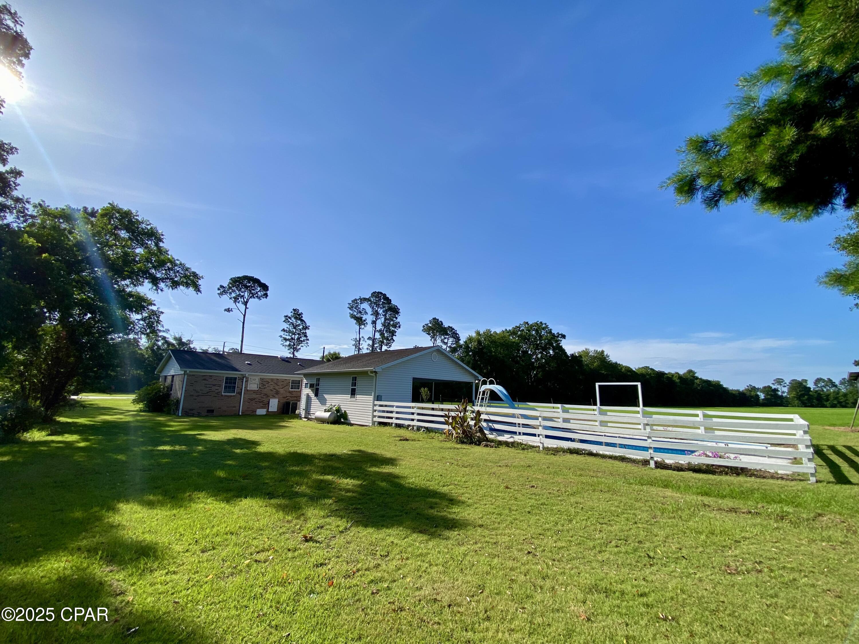 5251 10th Street Malone, FL 32445 - Photo 31 of 38