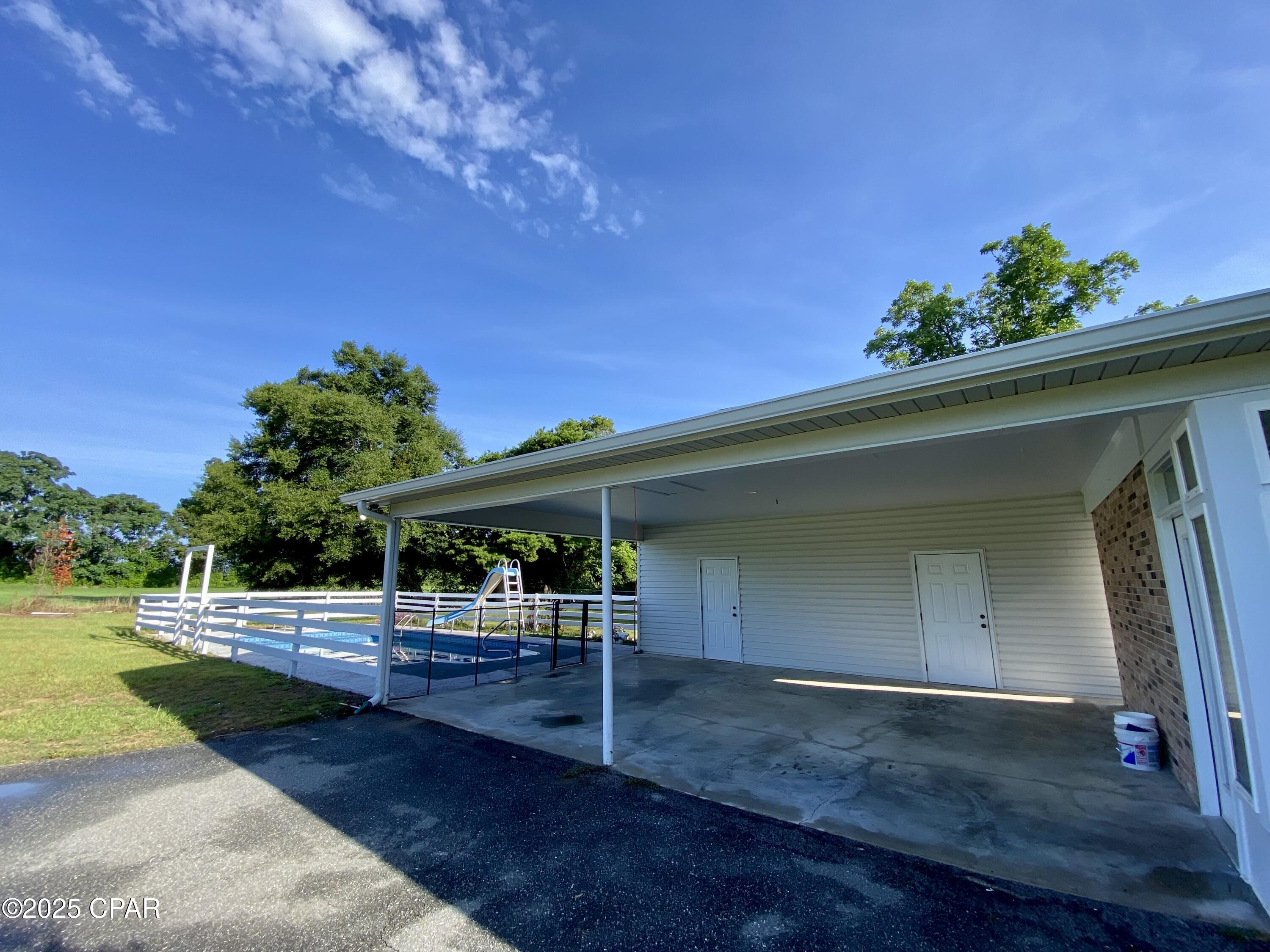 5251 10th Street Malone, FL 32445 - Photo 33 of 38