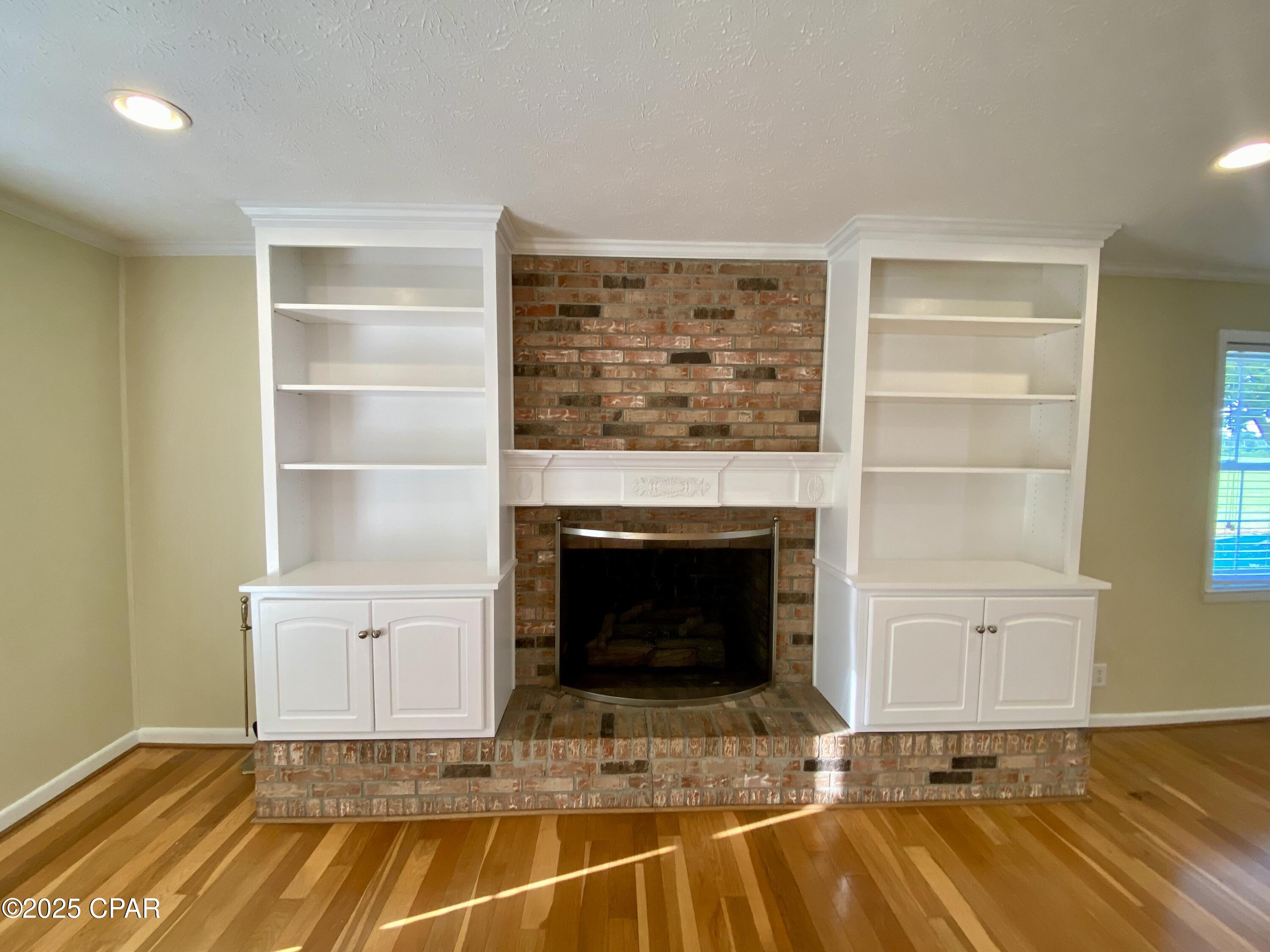 5251 10th Street Malone, FL 32445 - Photo 4 of 38