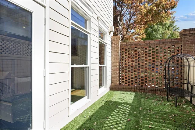 $750,000 | 538 Sarabrook Place Northeast, Atlanta, GA 30342