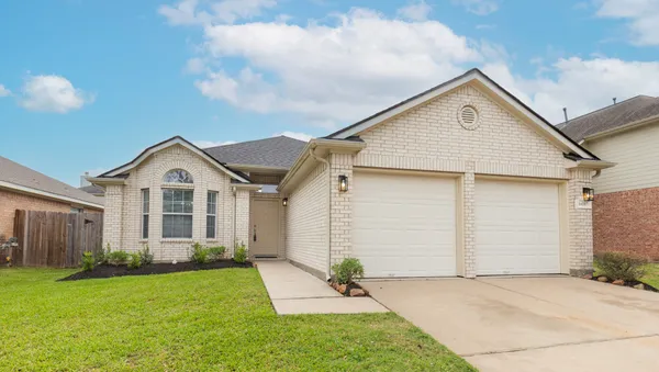 $2,020 | 16307 Goanna Court, Sugar Land, TX 77498