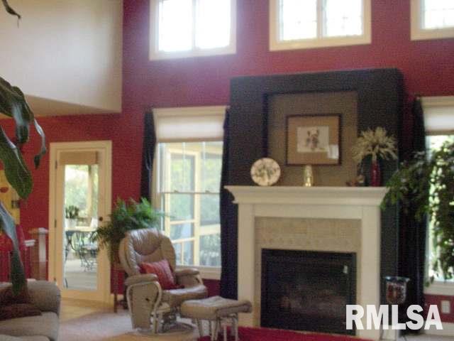 2619 Canterbury Road Muscatine, IA 52761 - Photo 4 of 9 Gallery Image 4