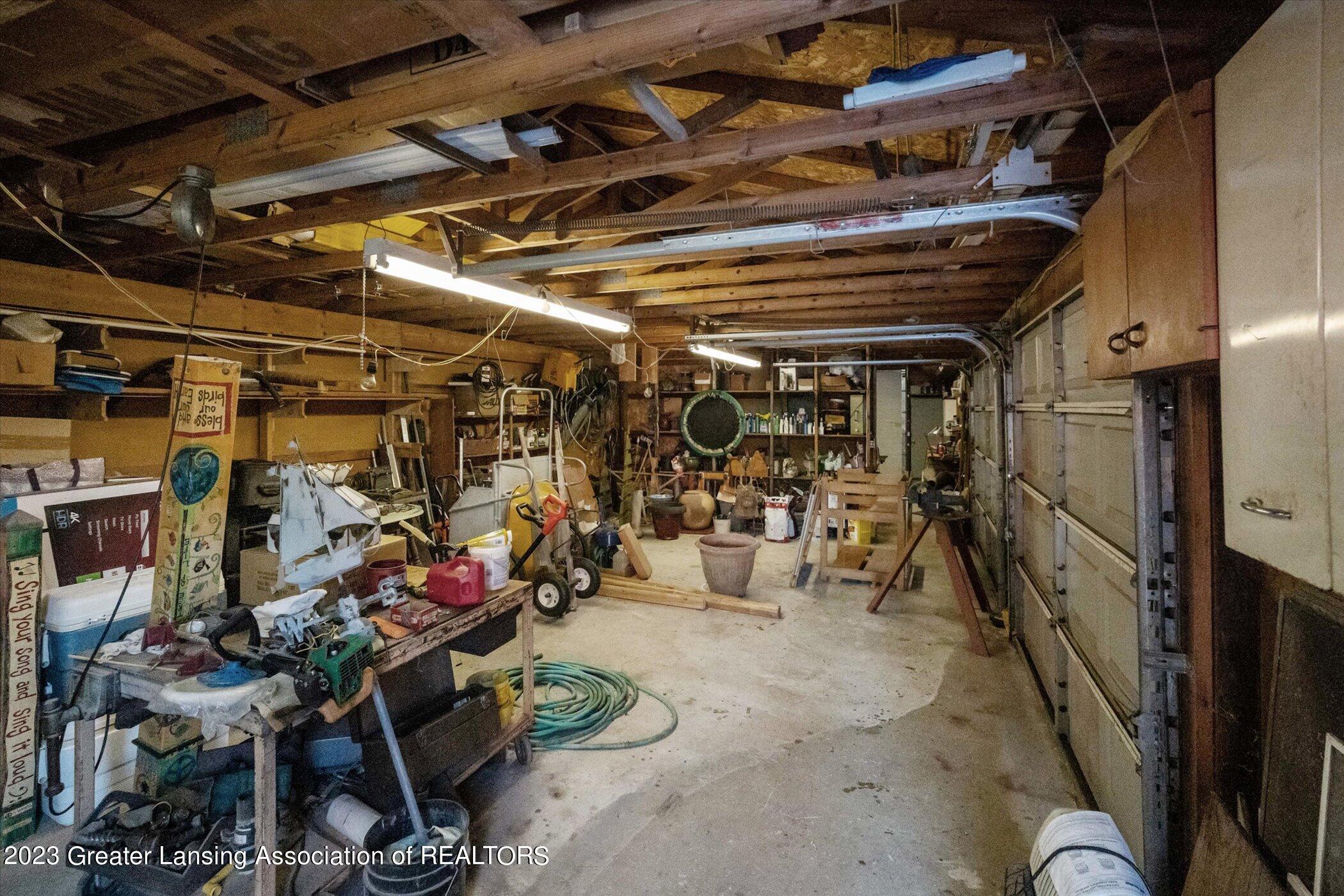 14222 Boichot Road Lansing, MI 48906 - Photo 46 of 70 45-14222-Boichot-Rd-Lansing-MI-48906-Win