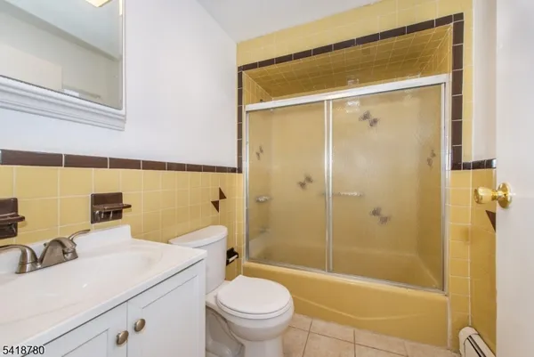 $1,900 | 18 Pulaski Street, Unit 2, Bloomfield, NJ 07003