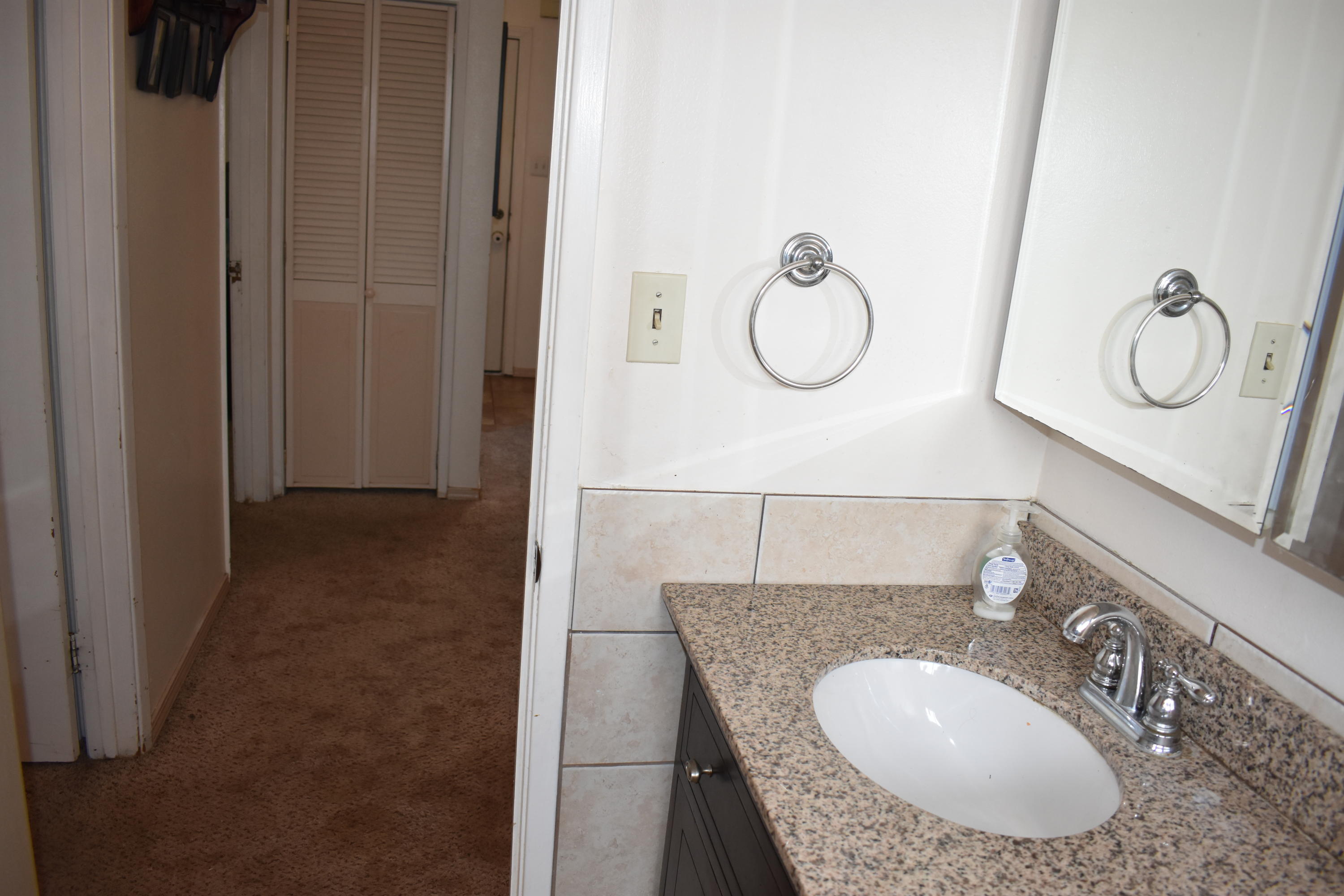 2455 Belladonna Street Redding, CA 96002 - Photo 11 of 26 DSC_0400