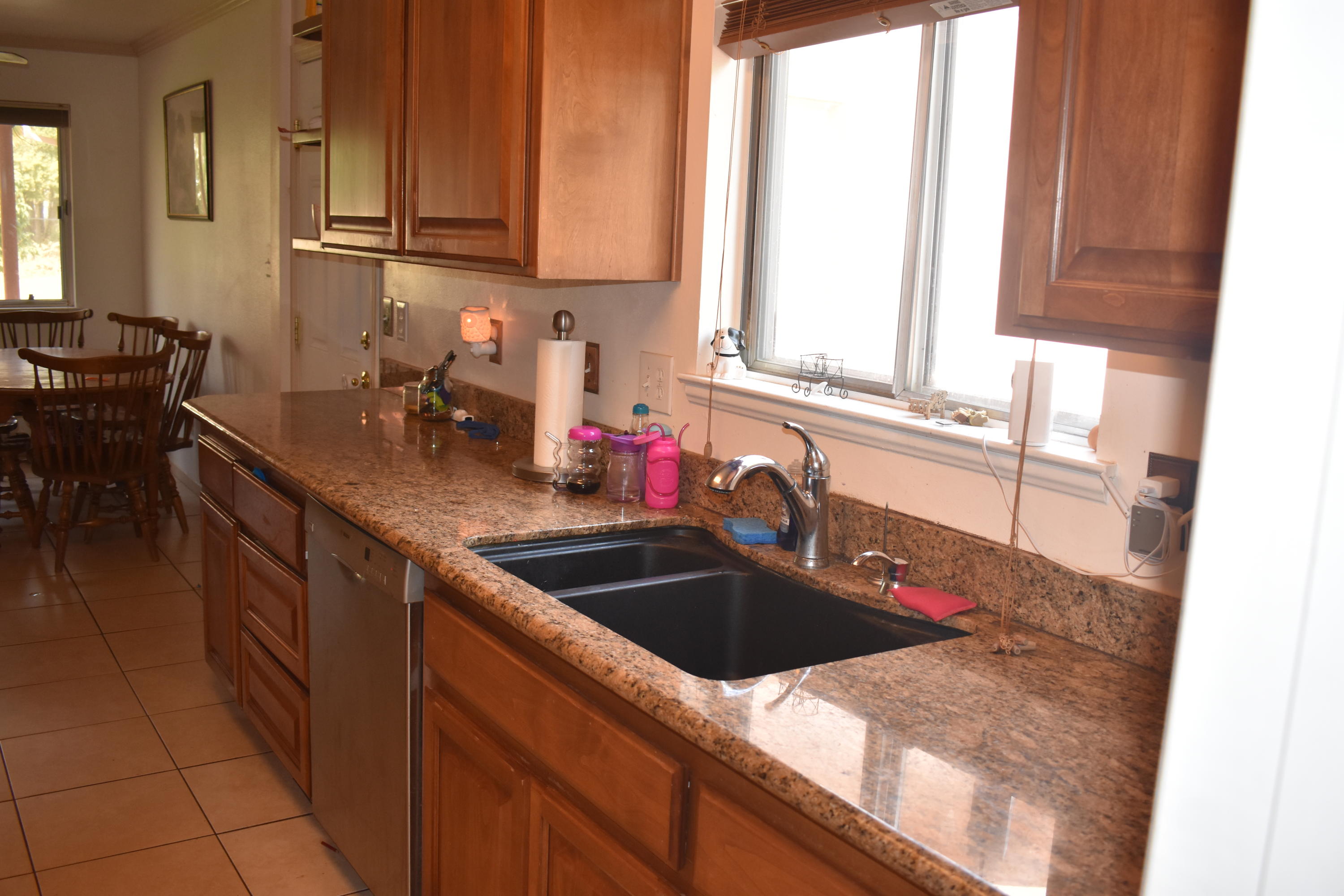 2455 Belladonna Street Redding, CA 96002 - Photo 3 of 26 DSC_0361