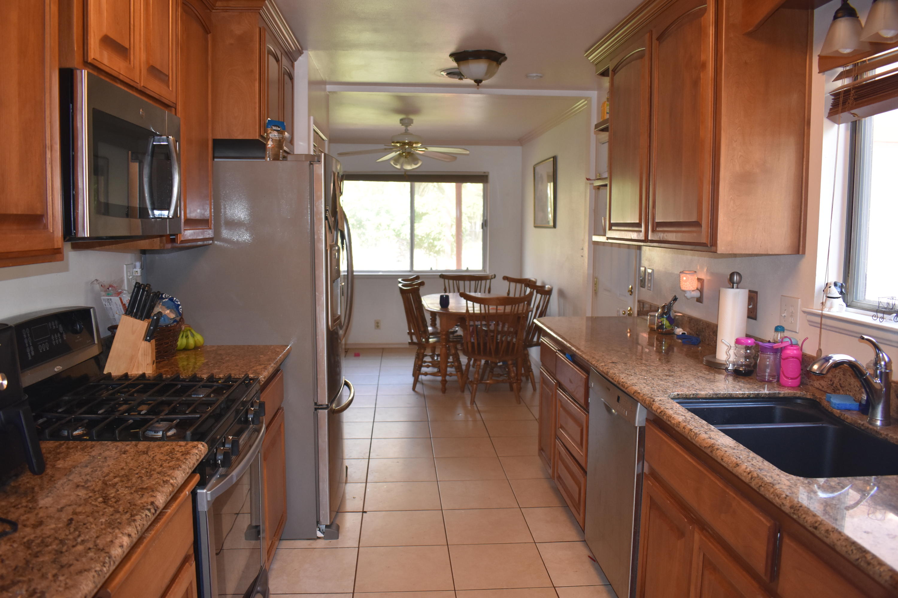 2455 Belladonna Street Redding, CA 96002 - Photo 7 of 26 DSC_0368