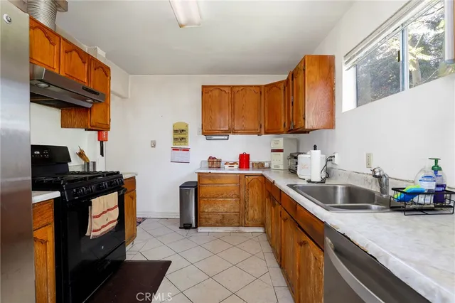$649,000 | 10358 Las Lunitas Avenue, Tujunga, CA 91042