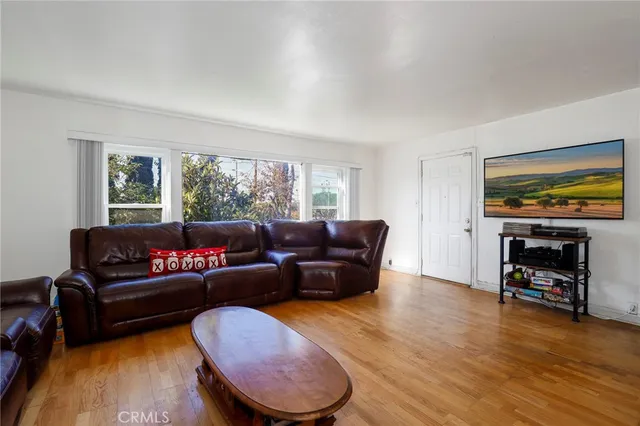 $649,000 | 10358 Las Lunitas Avenue, Tujunga, CA 91042