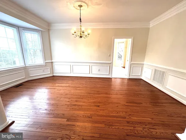 $925,000 | 125 Mission Drive, Gaithersburg, MD 20878