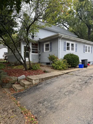 $309,900 | 512 Tower Street, Burlington, WI 53105