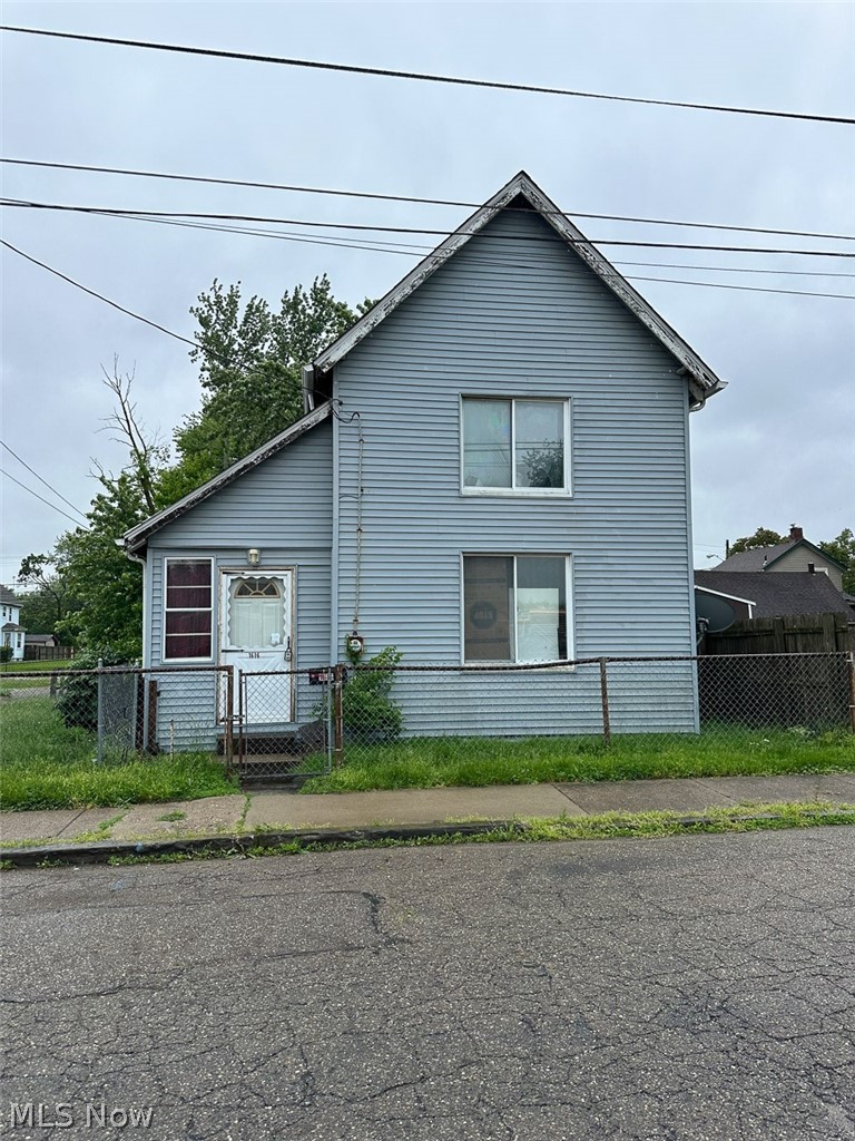 1616 Bank Place Southwest Canton, OH 44706 - Photo 1 of 9