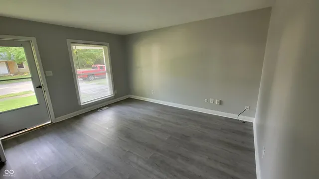 $1,250 | 9425 Rochelle Drive, Indianapolis, IN 46235