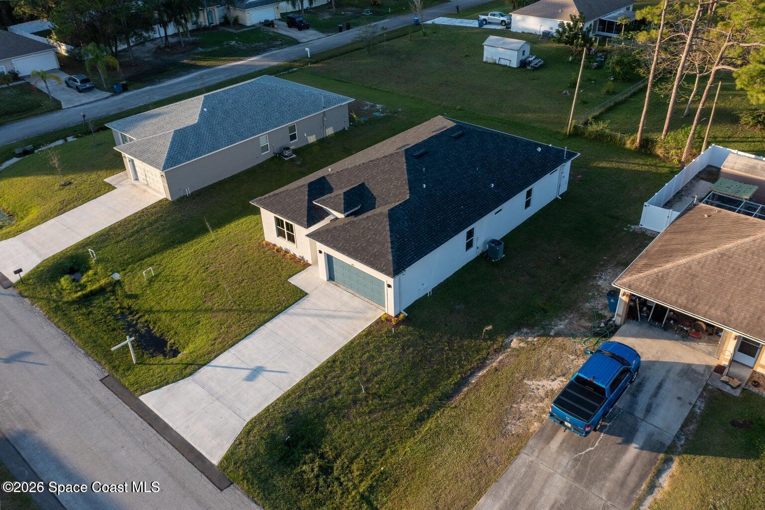 495 Harrison Street Southwest Palm Bay, FL 32908 - Photo 8 of 28 20250331150054204583000000-o