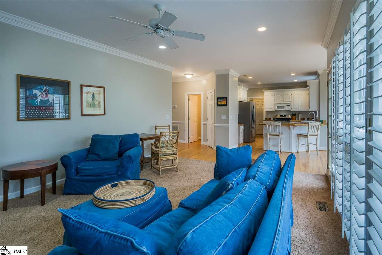 4 Falling Ridge Court Simpsonville, SC 29680 - Photo 17 of 35 Gallery Image 17