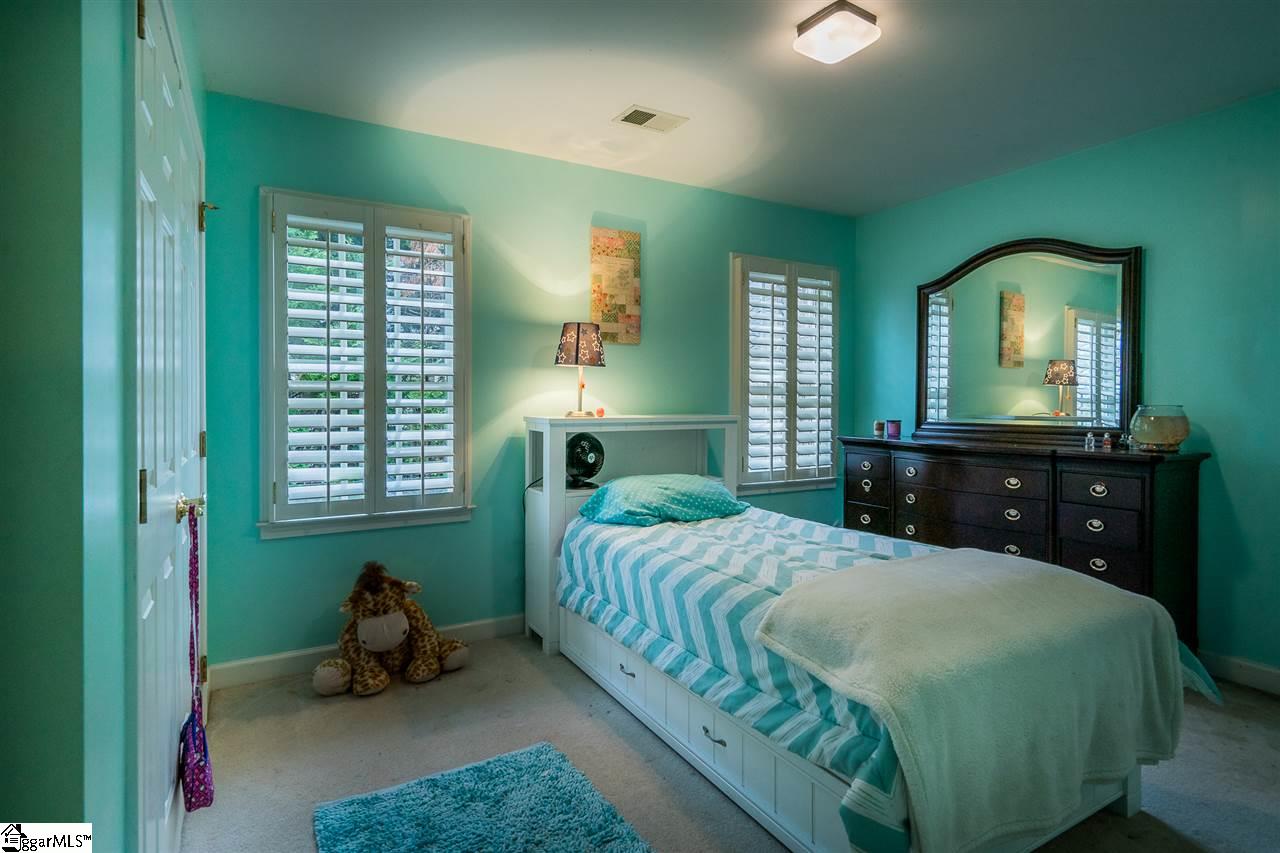 4 Falling Ridge Court Simpsonville, SC 29680 - Photo 29 of 35 Gallery Image 29